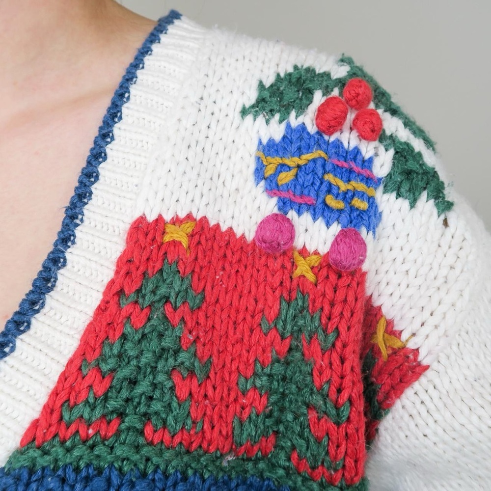 Vintage 90s Cabin Creek Christmas Cardigan Sweater - Picture 4 of 7